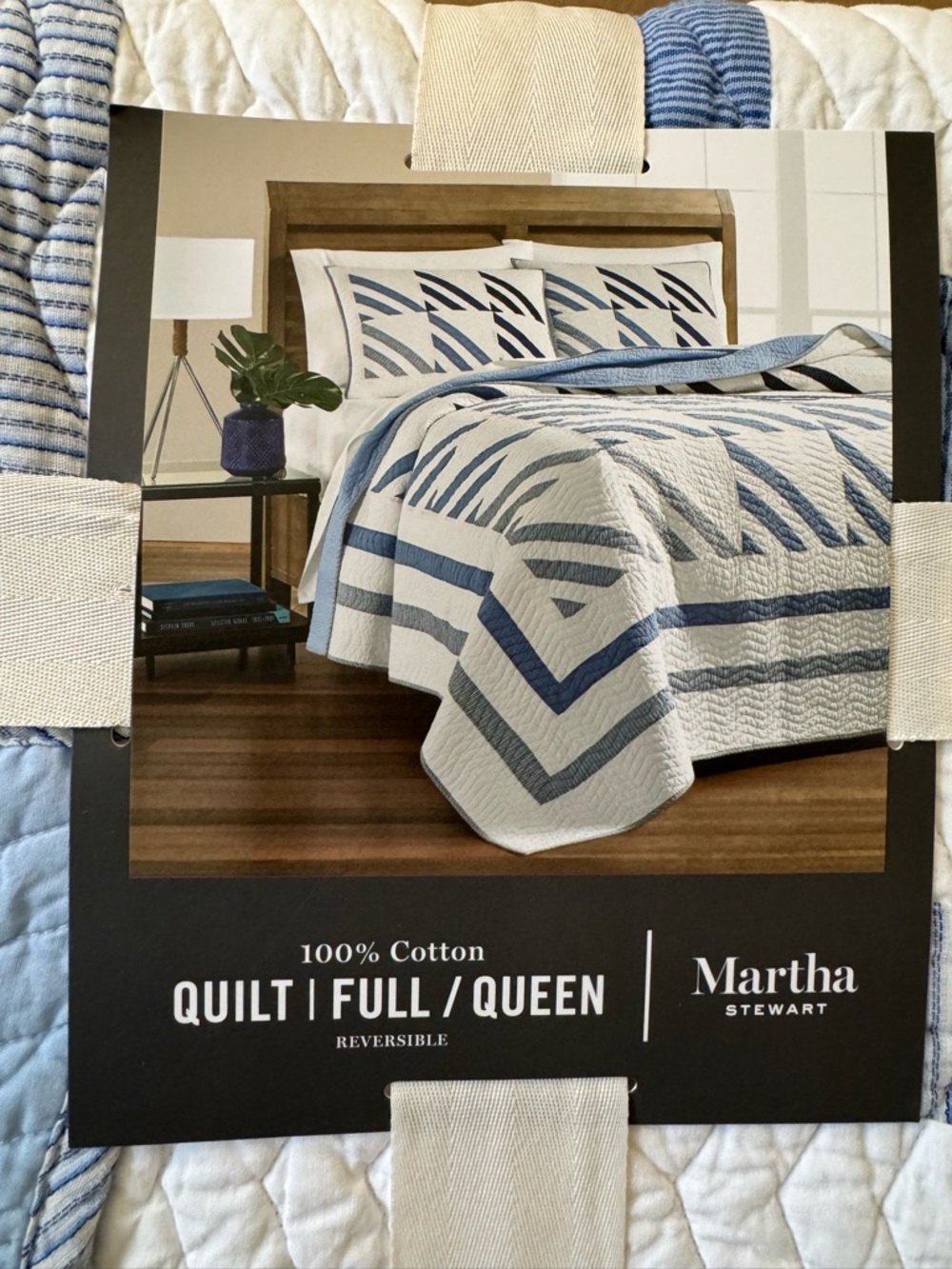 Martha Stewart Cotton Reversible Quilt blanket Full/Queen Blue White Nautical